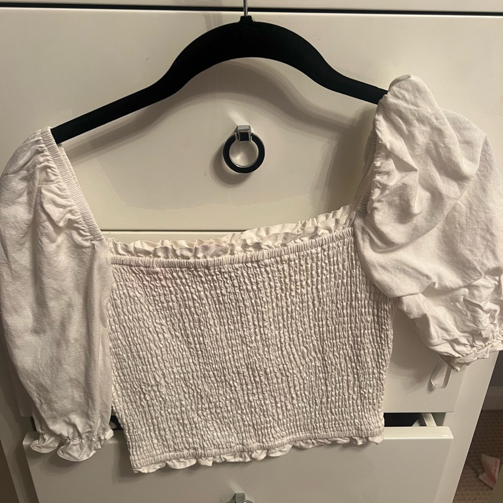 AQUA SMOCKED  TOP